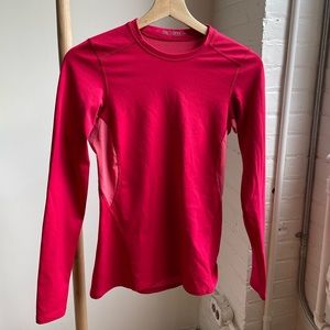 Arc’teryx Bright Pink size Small Long sleeve
